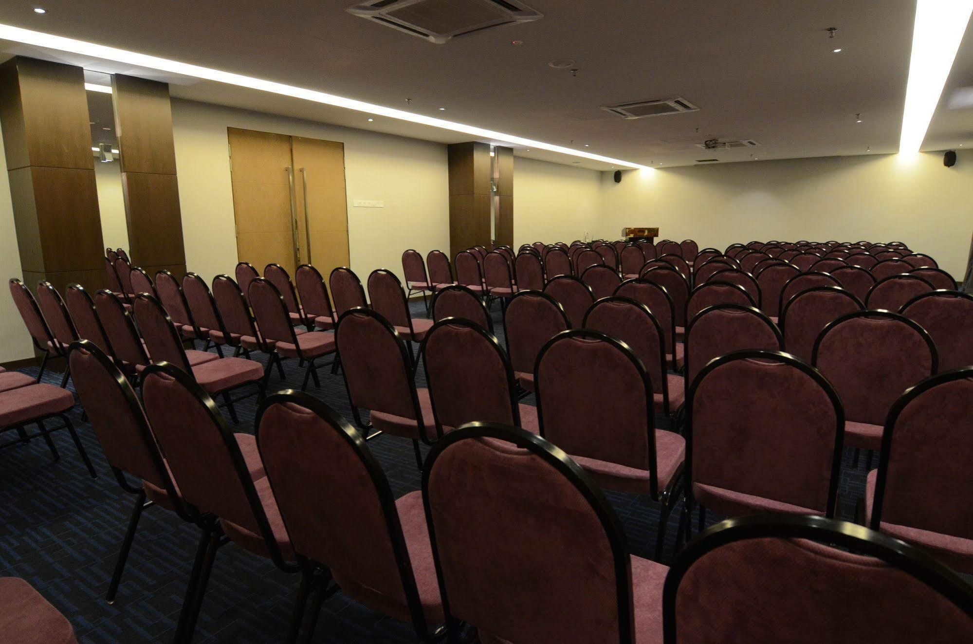 The Leverage Business 3* Johor Bahru
